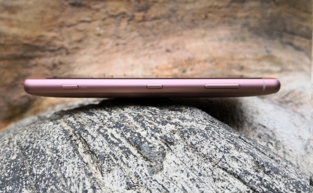 Sony Xperia XZ2 Compact
