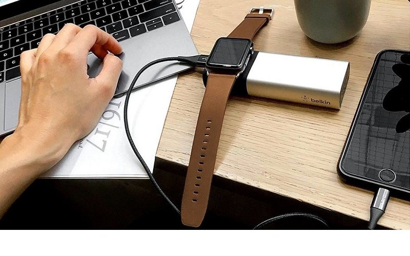 專為 Apple Watch 與 iPhone 而設 Belkin Valet Charger二合一充行動充電器