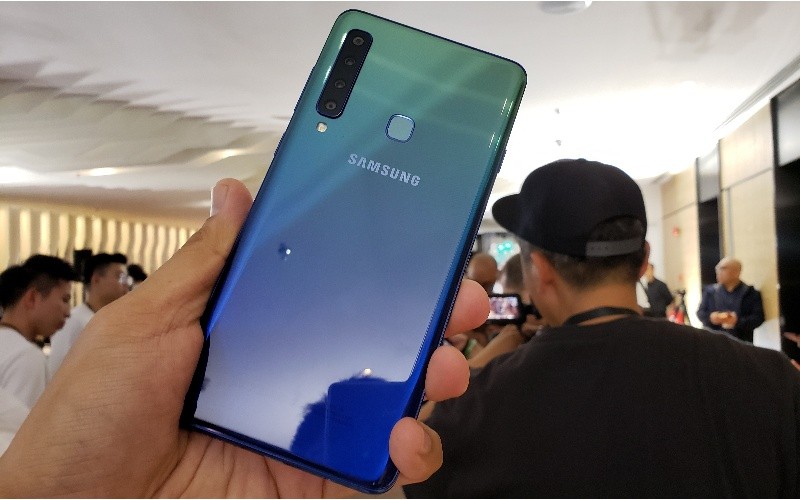 四鏡頭又點玩？Samsung Galaxy A9 吉隆坡現場上手試！