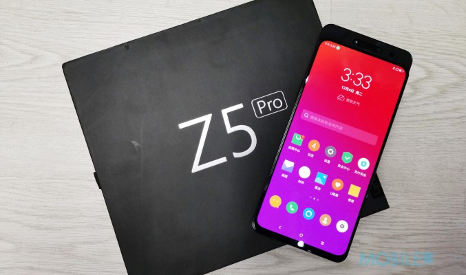 Lenovo Z5 Pro 搶先試：平玩屏下指紋解鎖 + 滑蓋全屏!