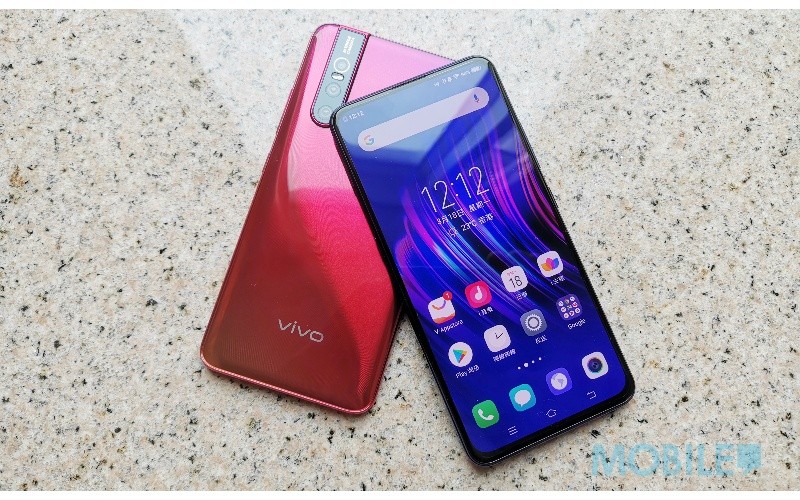 vivo V15 Pro 上手試：中階手機都有得玩升降鏡頭！