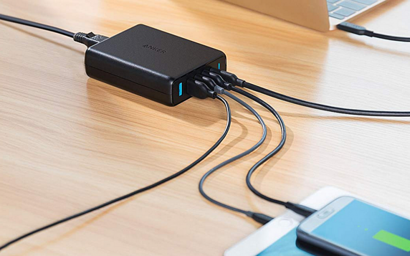 Anker – PowerPort Speed PD 5 USB-C 快速充電器 一次過充晒幾部機