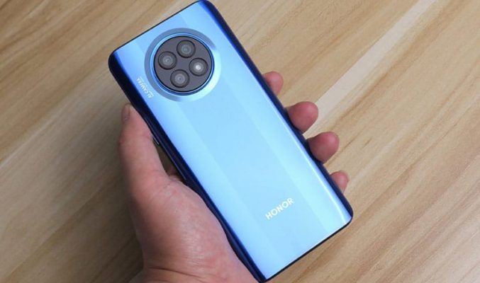 平面開孔屏、近似 Mate 30 外觀，Honor X20 實機係咁