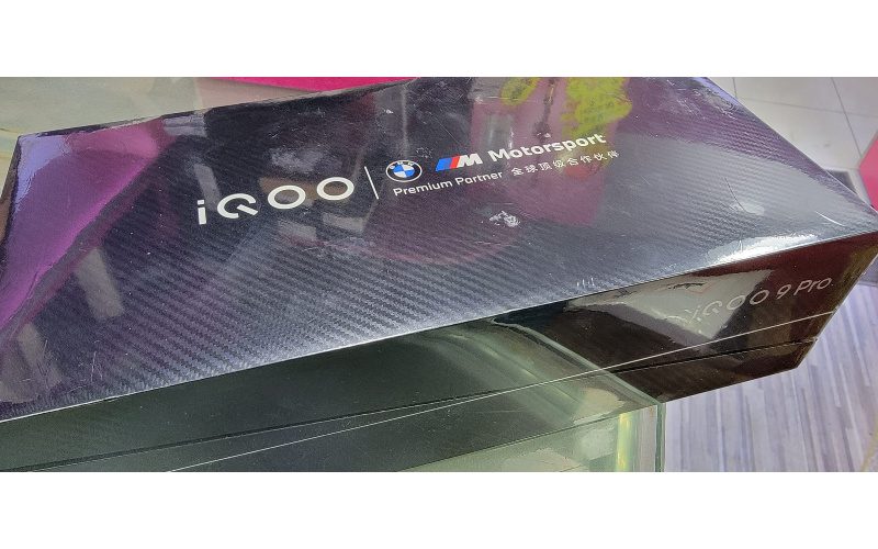 【水貨行情】iQoo 9 Pro BMW M Motorsport 別注版叫價$7千有找！