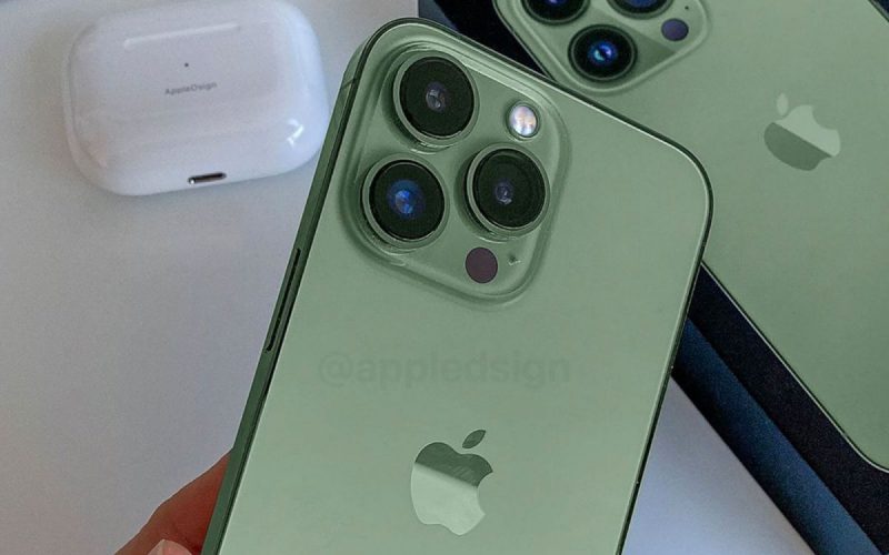 比渲染圖色調較淺，疑似松嶺綠色 iPhone 13 Pro 實機照片流出