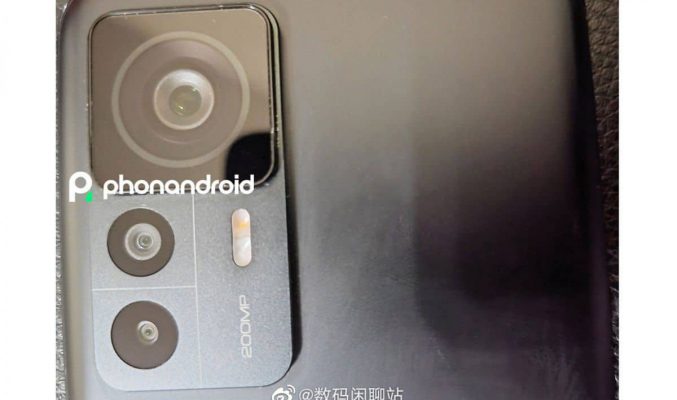 Xiaomi 12T Pro 實機照疑曝光，原身可能係 Redmi 新旗艦 ?