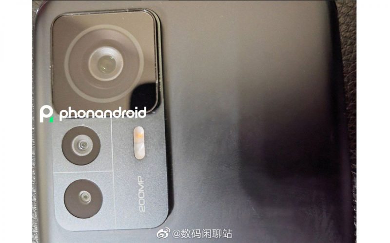 Xiaomi 12T Pro 實機照疑曝光，原身可能係 Redmi 新旗艦 ?