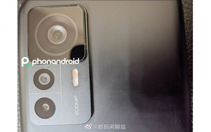 Xiaomi 12T Pro 實機照疑曝光，原身可能係 Redmi 新旗艦 ?