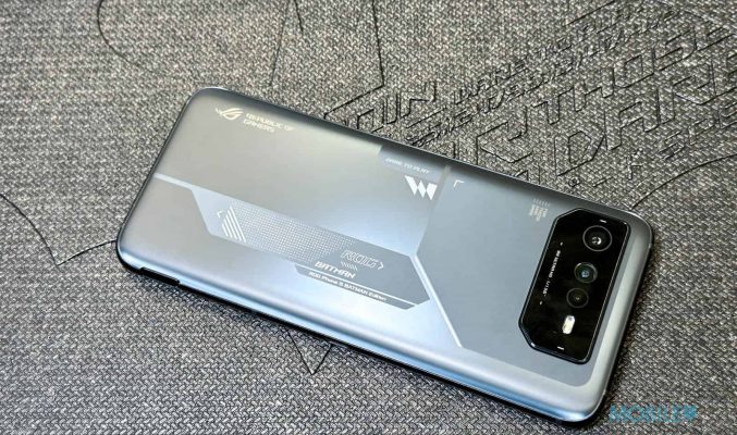 玩蝙蝠燈投影、用蝙蝠鏢換 SIM 卡！港版 ROG Phone 6 Batman Edition 開箱