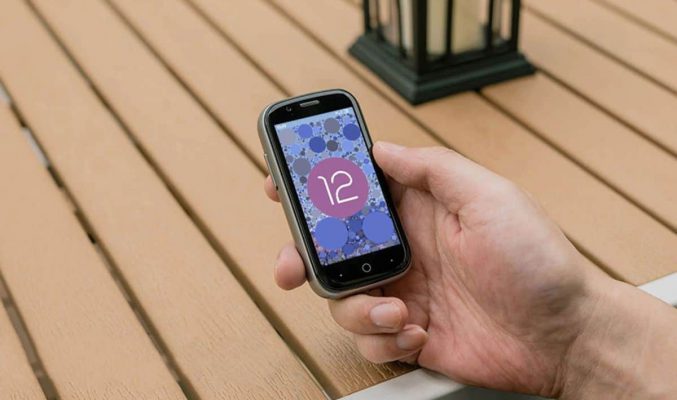 掌心 Size 袖珍 Jelly 2E 手機發佈，有雙 SIM、用 Android 12 賣呢個價