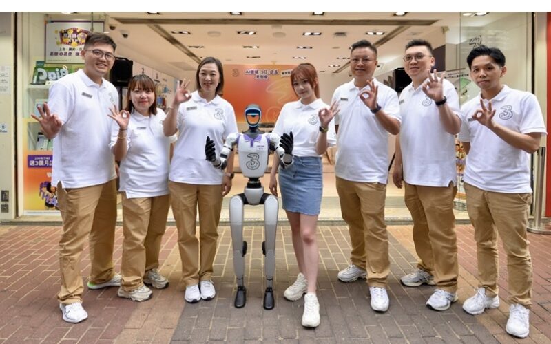 全港首個AI機械人店長「3仔」旺角現身！HUAWEI Watch 5 / Watch Fit 4系列限時優惠低至每月$33