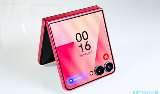 SAMSUNG Galaxy Z Flip7 評測: 首配 Exnyos 2500，雙屏幕更大更好用!