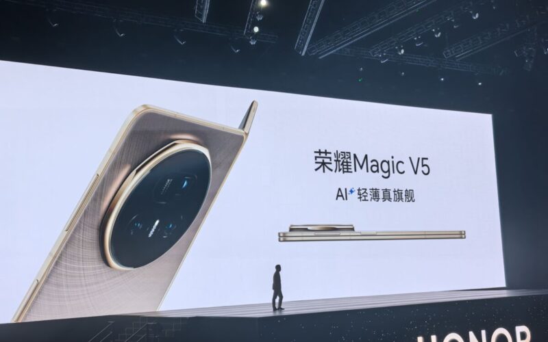 8.8mm 最薄及最強續航力的摺疊手機，HONOR Magic V5 正式發表!