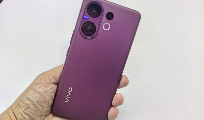6500mAh大電量及 ZEISS三鏡頭，vivo V60 開價$4,298!