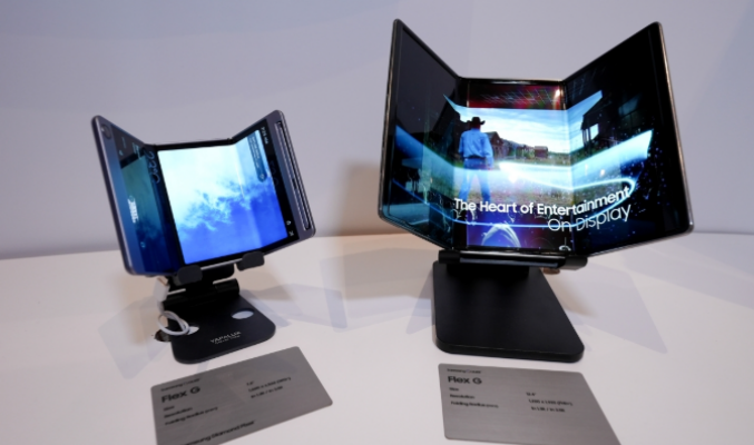 SAMSUNG 三摺屏手機或於本週登場?