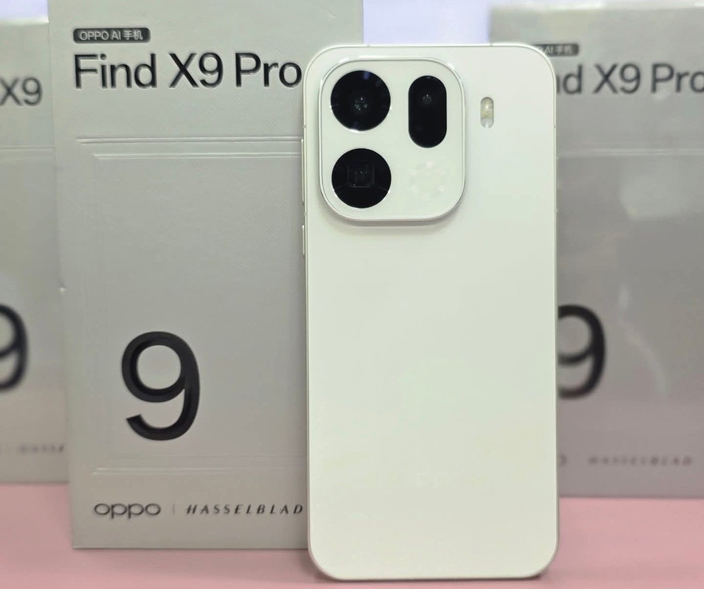 新品未開封】OPPO Find X9 16GB/512GB 大陸版 SIMフリー】Find X9 Pro｜