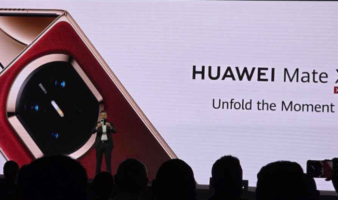 內外雙高刷大屏、5600mAh 電池、可變光圈四攝，HUAWEI Mate X7 正式登陸全球市場!