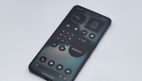 Nothing Phone (3a) Lite：$1,999 入手透明設計與實用功能體驗!
