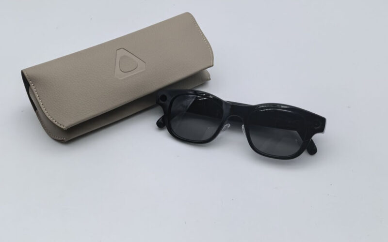 HTC 首款 AI 眼鏡 VIVE Eagle 試玩!