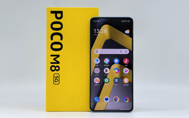 【實測】POCO M8 5G：7.35mm 超纖薄機身配 5520mAh 大電，平價娛樂機之選!